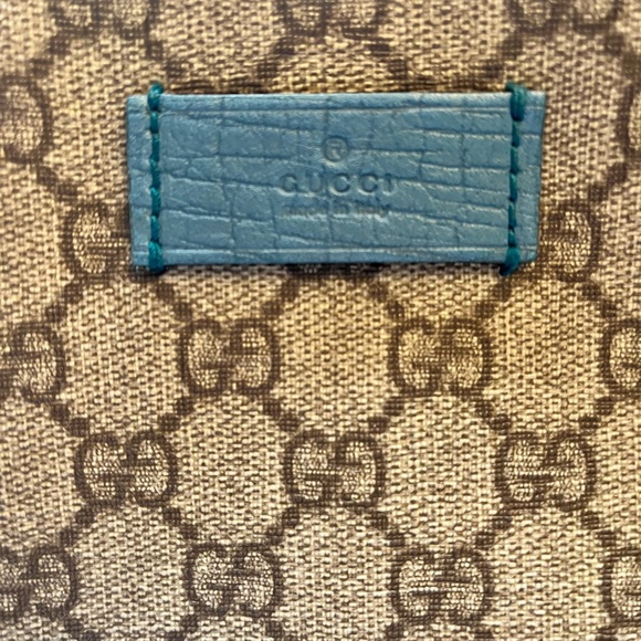Gucci Tote. Purchased from Poshmark. - Picture 4 of 16